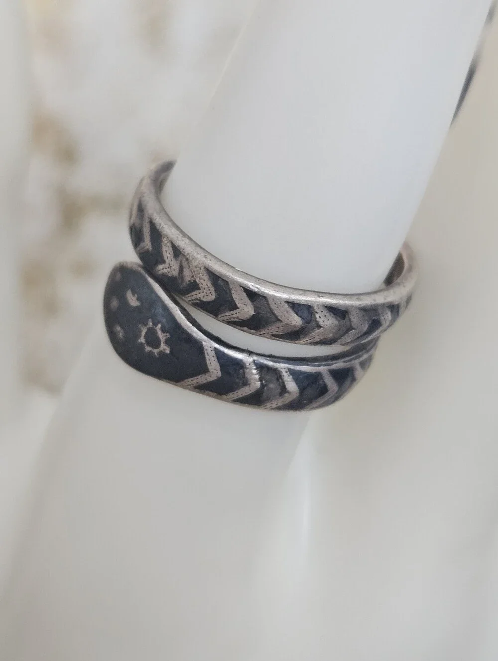 Sterling Silver Native Style Coiled Snake Wrap Ring Oxidized 925 Vintage Chevron
